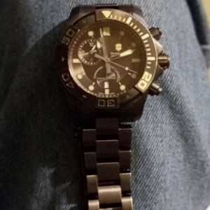 Swiss army watch Master diver 500 model 241424